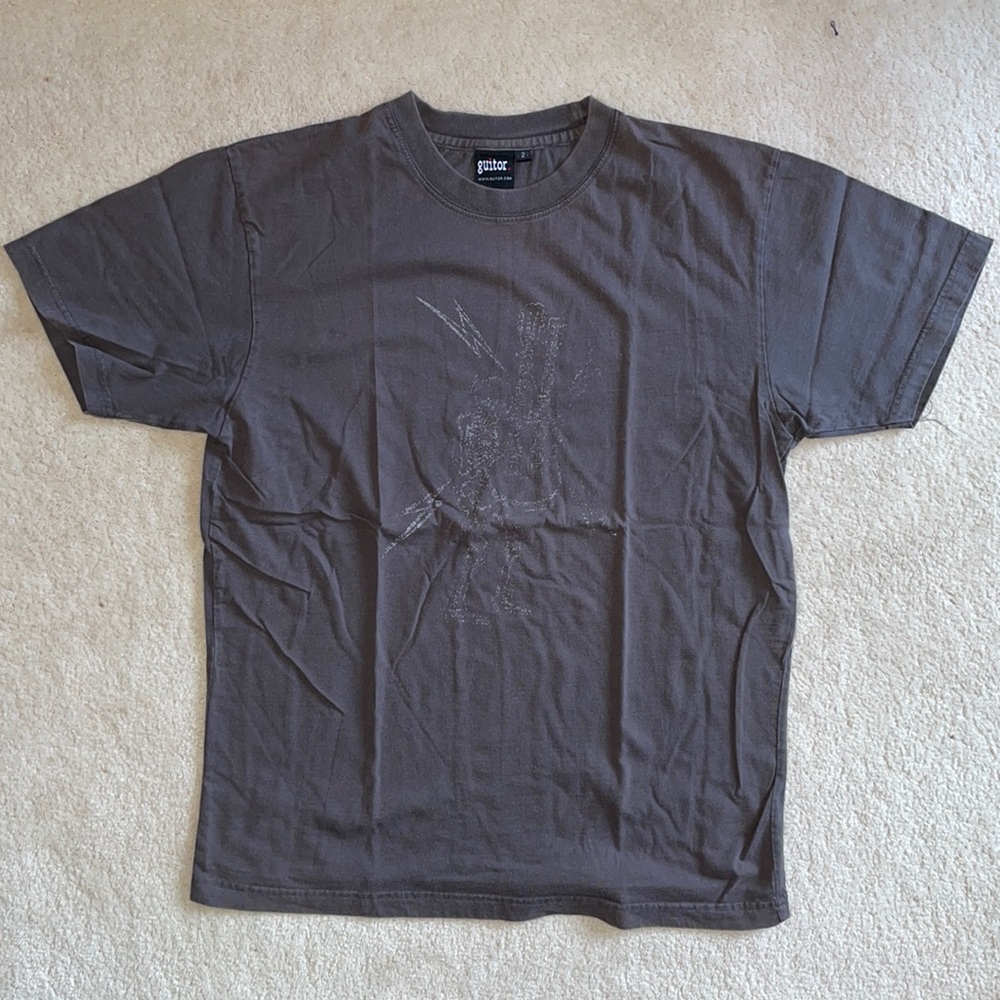 Guitor Tee
